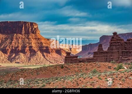 Dome Plateau over Colorado River in Professor Valley, early morning, Utah, USA Stock Photo