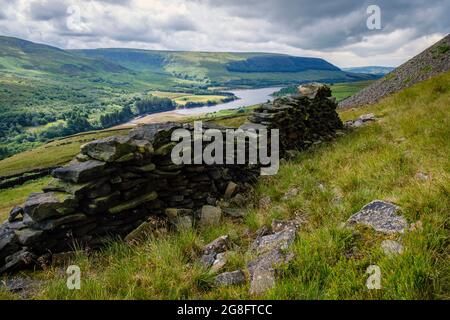 Woodhead Reservoir, Peak District National Park, West Yorkshire, UK ...