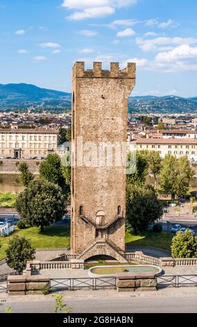 The Tower of San Niccolò, erected in the 14th century, once part of the defensive walls of Florence,Oltrarno quarter, Florence, Tuscany, Italy Stock Photo