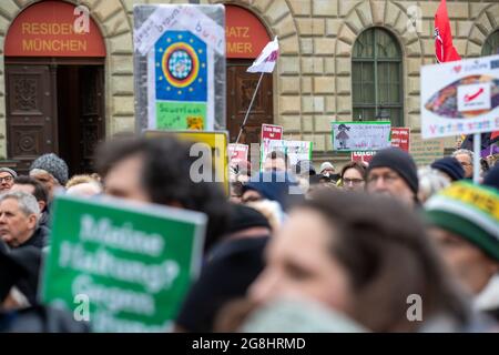 Munich, Germany. 06th Mar, 2020. General view at the antifascist protest ' Just don't do it ' organized by Bellevue di Monaco on 6. March 2020 at the Max-Josef-Platz in Munich. (Photo by Alexander Pohl/Sipa USA) Credit: Sipa USA/Alamy Live News Stock Photo