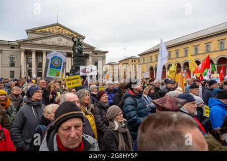 Munich, Germany. 06th Mar, 2020. General view at the antifascist protest ' Just don't do it ' organized by Bellevue di Monaco on 6. March 2020 at the Max-Josef-Platz in Munich. (Photo by Alexander Pohl/Sipa USA) Credit: Sipa USA/Alamy Live News Stock Photo