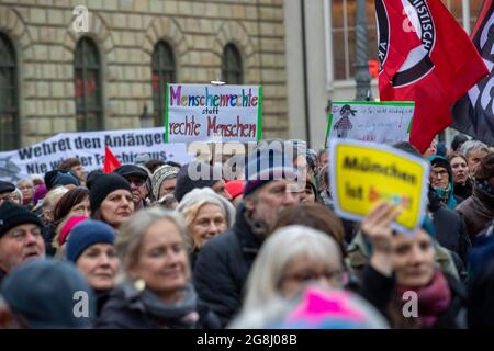 Munich, Germany. 06th Mar, 2020. at the antifascist protest ' Just don't do it ' organized by Bellevue di Monaco on 6. March 2020 at the Max-Josef-Platz in Munich. (Photo by Alexander Pohl/Sipa USA) Credit: Sipa USA/Alamy Live News Stock Photo