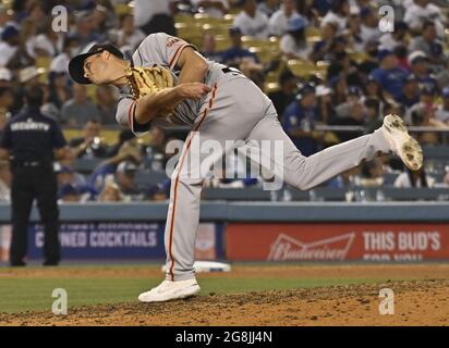 Los Angeles, United States. 20th July, 2021. San Francisco Giants submarine pitcher Tyler Roberts warms up before the start of the ninth inning against the Los Angeles Dodgers at Dodger Stadium in Los Angeles on Tuesday, July 20, 2021. Rogers control problems triggered a rally, opening the ninth inning by walking Chris Taylor and Matt Beaty capped by a walk-off, pinch-hit three-run home run by Will Smith to beat the Giannts 8-6. Photo by Jim Ruymen/UPI Credit: UPI/Alamy Live News Stock Photo