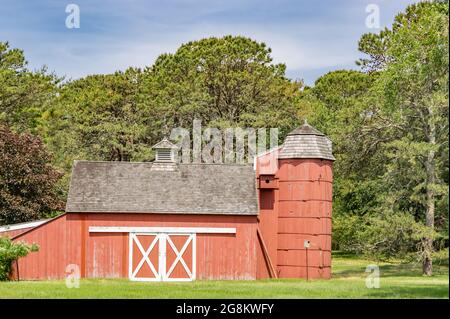 Old red barn in East Hampton, NY Stock Photo