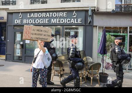 DEMONSTRATION AGAINST VACCINATION IN PARIS Stock Photo