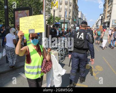 DEMONSTRATION AGAINST VACCINATION IN PARIS Stock Photo