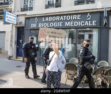 DEMONSTRATION AGAINST VACCINATION IN PARIS Stock Photo