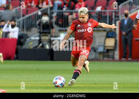 Toronto, Canada. 21st July, 2021. Yeferson Soteldo (30) in action during the Major League Soccer between Toronto and NY Red Bulls at the BMO Field.Final score; Toronto 1:1 NY Red Bulls. (Photo by Angel Marchini/SOPA Images/Sipa USA) Credit: Sipa USA/Alamy Live News Stock Photo