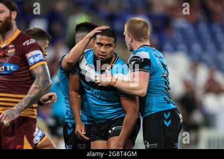 Huddersfield, UK. 22nd July, 2021. Chris Satae (10) of Hull FC celebrates his try in Huddersfield, United Kingdom on 7/22/2021. (Photo by Mark Cosgrove/News Images/Sipa USA) Credit: Sipa USA/Alamy Live News Stock Photo