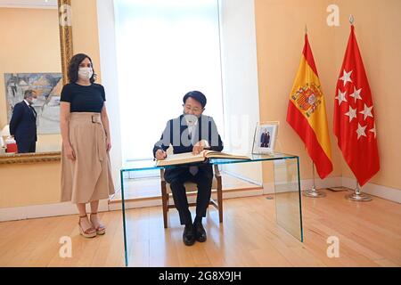 Madrid, Spain. 23rd July, 2021. The president of the Community of Madrid, Isabel Díaz Ayuso, meets with the ambassador of the Republic of South Korea in Spain, Sahnghoon BahK, in Madrid July 23, 2021 Credit: CORDON PRESS/Alamy Live News Stock Photo