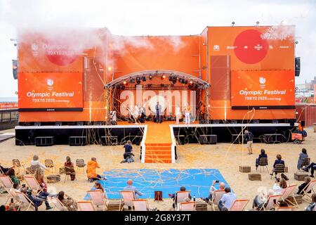 Scheveningen, Netherlands. 23rd July, 2021. King Willem-Alexander of The Netherlands at the Beachstadium in Scheveningen, on July 23, 2021, to open the TeamNL Olympic Festival, the three-week festival is dedicated to the Olympic Games that take place in Tokyo, ceremonies of Olympic medalists will also take place here Credit: Albert Nieboer/Netherlands OUT/Point de Vue OUT/dpa/Alamy Live News Stock Photo