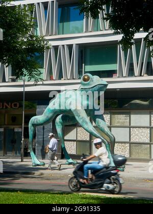 Madrid, Spain - July 12, 2021. Fortune Frog statue (Rana de la Fortuna) in front of the Gran Madrid Casino. Paseo de Recoleto Avenue, Madrid, Spain. Stock Photo