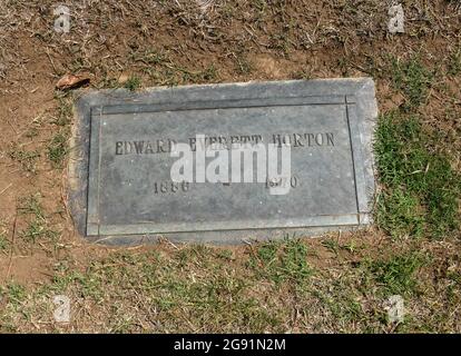 Glendale, California, USA 1st July 2021 A general view of atmosphere of actor Tom Mix Grave in Whispering Pines Section at Forest Lawn Memorial Park on July 1, 2021 in Glendale, California, USA. Photo by Barry King/Alamy Stock Photo Stock Photo