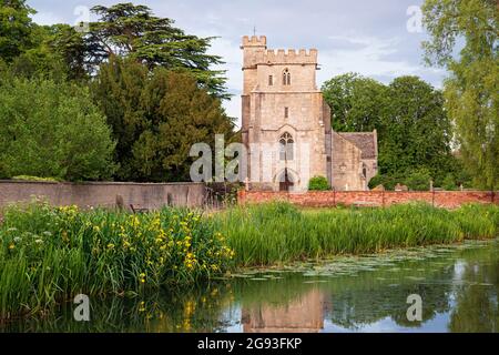 St Cyr's Church, Stonehouse, Gloucestershire and Stroudwater Navigation canal Stock Photo