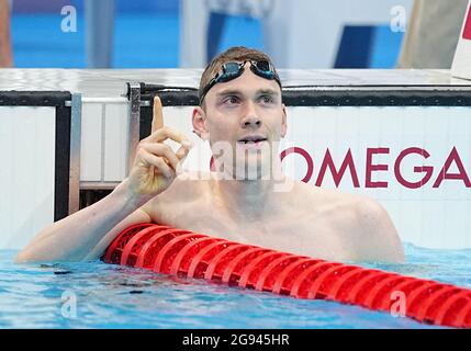Tokyo, Japan. 24th July, 2021. Swimming: Olympics, heats: men's 400m freestyle. Henning Mühlleitner of Germany gestures after the swim. Credit: Michael Kappeler/dpa/Alamy Live News Stock Photo