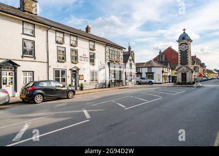 RHAYADER, WALES - JUNE 29, 2021: Rhayader is a market town in Powys, within the historic county of Radnorshire. It's a gateway to a massive complex of Stock Photo