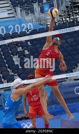 Pablo Herrera Allepuz, of Spain, competes during a men's beach ...