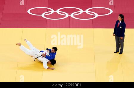 South Korea’s Baul An and Georgia’s Vazha Margvelashvili compete in the the Men’s -66kg Judo at the Nippon Budokan on the second day of the Tokyo 2020 Olympic Games in Japan. Picture date: Sunday July 25, 2021. Stock Photo
