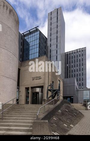 The University Library and the Hunterian Art Gallery at Glasgow University, Scotland. Stock Photo