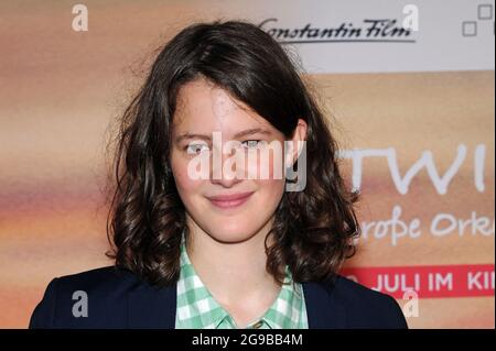 Munich, Germany. 25th July, 2021. The actress Luna Paiano comes to the premiere of her feature film 'Ostwind - Der große Orkan' at the Mathäser cinema. The theatrical release is on 29.07.2021. Credit: Ursula Düren/dpa/Alamy Live News Stock Photo