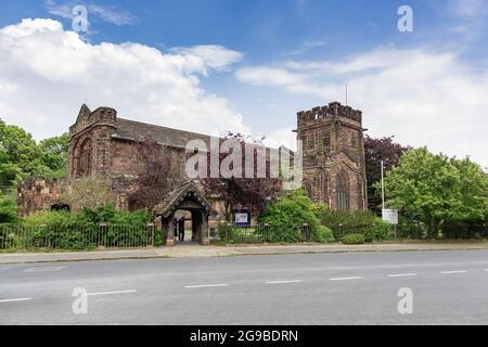 Port Sunlight, Wirral, UK. Christ Church (United Reformed), a late Victorian place of worship in the garden village created by William Hesketh Lever. Stock Photo