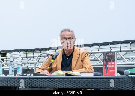 Dieter Kosslick, deutscher Kulturmanager, ehemaliger Direktor der Internationalen Filmfestspiele Berlin (Berlinale), Buchautor, Immer auf dem Teppich Stock Photo