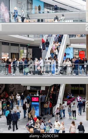 St James Quarter, Edinburgh, Scotland  Internal and external general views of busy shopping day Stock Photo