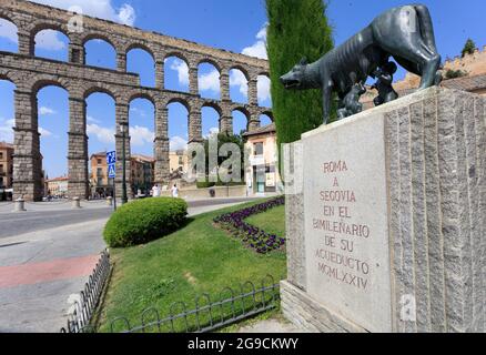 Segovia aqueduct, a roman monument declared by UNESCO a World Heritage Site. Spain Stock Photo