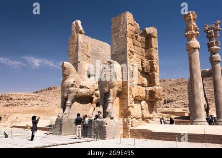 Persepolis, bull statues, gate of all nations, gate of Xerxes, capital of Achaemenid empire, Fars Province, Iran, Persia, Western Asia, Asia Stock Photo