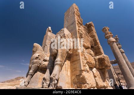 Persepolis, bull statues, gate of all nations, gate of Xerxes, capital of Achaemenid empire, Fars Province, Iran, Persia, Western Asia, Asia Stock Photo