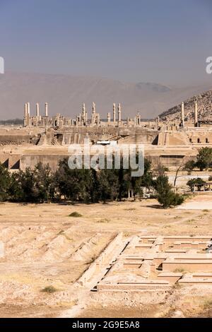 Persepolis, distant view of capital complex, ceremonial capital of Achaemenid empire, Fars Province, Iran, Persia, Western Asia, Asia Stock Photo