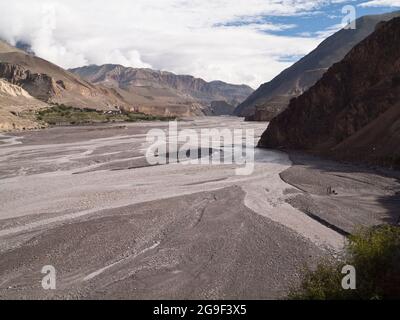 Looking up the Kali Gandaki towards Tibet. Kagbeni, Mustang Stock Photo