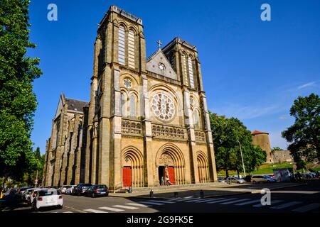 France, Pyrénées-Atlantiques (64), Bayonne, Saint André church Stock Photo