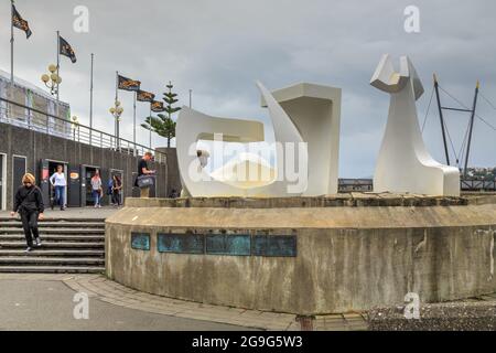 Wellington, New Zealand. An abstract sculpture called 'Albatross' on the Wellington waterfront Stock Photo