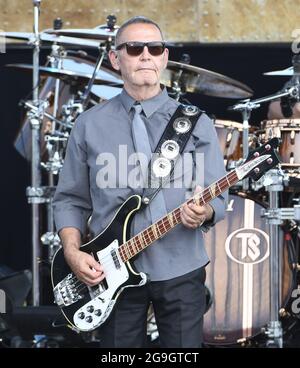 Readington, NJ. 25th July, 2021. Chuck Panozzo Of Styx preforms in concert at the The 38th annual New Jersey Lottery Festival of Ballooning on JULY 25, 2021 in Readington, NJ . Credit: John Palmer/Media Punch/Alamy Live News Stock Photo