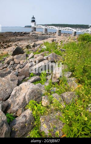 Marshall Point Lighthouse (1832 present tower 1857) and keepers house in Port Clyde, Maine.  Was a scene in the movie Forest Gump Stock Photo