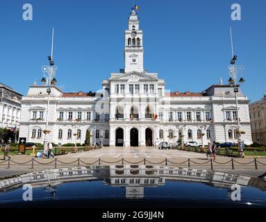 Town Hall reflection in Arad, Romania Stock Photo