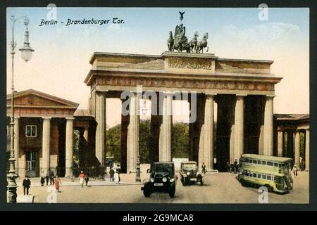 geography / travel, Germany, Berlin, Brandenburg Gate, postcard, sent 08. 09. 1930, ADDITIONAL-RIGHTS-CLEARANCE-INFO-NOT-AVAILABLE Stock Photo