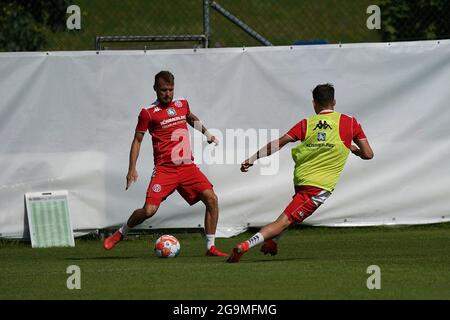 07/27/2021, Riederbau Stadium, Schwoich, training camp of FSV FSV FSV Mainz 05 in Bad Haring, Austria, in the picture the Mainz team during training in Schwoich, Daniel Brosinski (FSV FSV FSV Mainz 05) Stock Photo