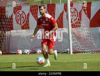 07/27/2021, Riederbau Stadium, Schwoich, training camp of FSV FSV FSV Mainz 05 in Bad Haring, Austria, in the picture the Mainz team during training in Schwoich, Alexander Hack (FSV FSV FSV Mainz 05) Stock Photo