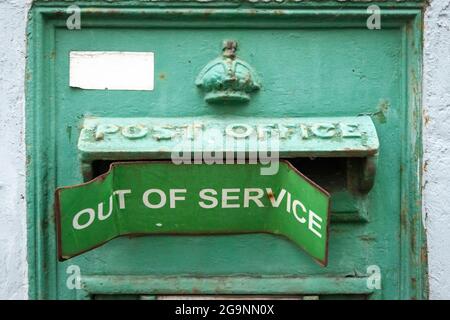 An Post Ireland Out of service sign on disused An Post or Irish Post green street post box in Killarney, County Kerry, Ireland Stock Photo