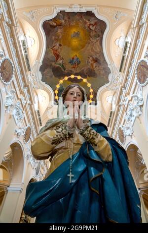 Statue of the Holy Mary in the Santissima Annunziata complex, Sulmona, Italy Stock Photo