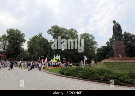 KYIV, UKRAINE - JULY 27, 2021 - People attend the gathering and concert held in Taras Shevchenko Park to mark 30 years since the adoption of the  Decl Stock Photo