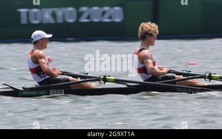 Tokyo, Japan. 28th July, 2021. Rowing: Olympics, Lgw. double sculls, men, Sea Forest Waterway semifinals. Jonathan Rommelmann and Jason Osborne of Germany. Credit: Jan Woitas/dpa-Zentralbild/dpa/Alamy Live News Stock Photo