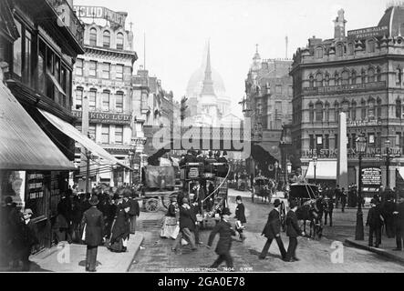LUDGATE CIRCUS, London, about 1890 looking eastwards towards St Paul's Stock Photo
