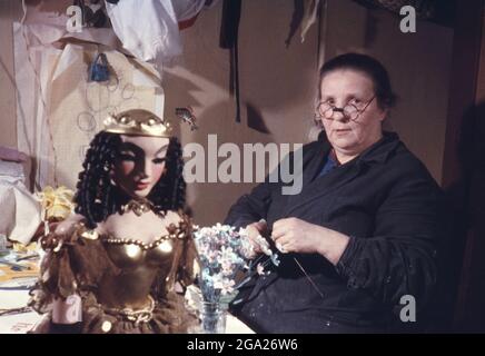 Puppet maker with the Sergey Obraztsov theater, Moscow, 1956 Stock Photo