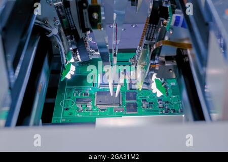 Quality testing of printed circuit boards - flying probe test at ...