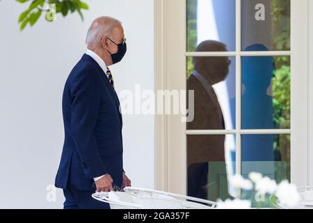 Washington, United States. 28th July, 2021. US President Joe Biden returns to the White House from Lehigh Valley, Pennsylvania, where he touted his infrastructure package, in Washington, DC, USA, 28 July, 2021. Credit: Sipa USA/Alamy Live News Stock Photo