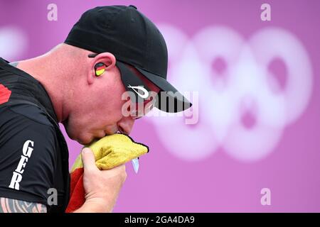 Tokio, Japan. 29th July, 2021. Shooting: Olympics, trap, men, finals, Alaska Shooting Range. Credit: Swen Pförtner/dpa/Alamy Live News Stock Photo