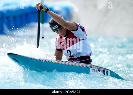 Great Britain's Mallory Franklin during the Women's C1 Canoe Slalom at the Kasai Canoe Slalom Centre on the sixth day of the Tokyo 2020 Olympic Games in Japan. Picture date: Thursday July 29, 2021. Stock Photo